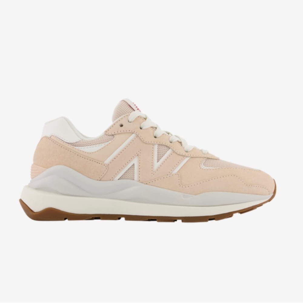 New Balance 5740 in Vintage Rose. Brand New!
